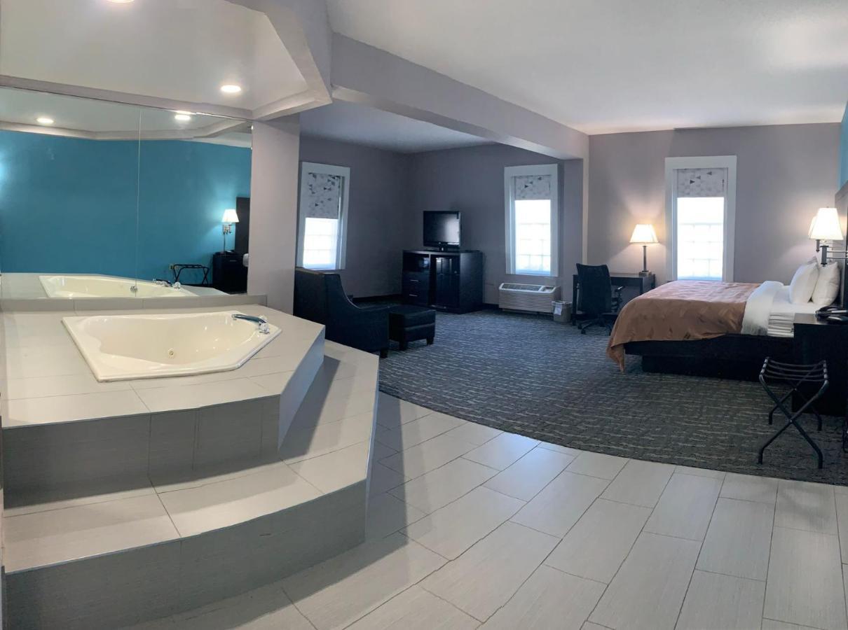 Quality Inn & Suites Edgefield Esterno foto