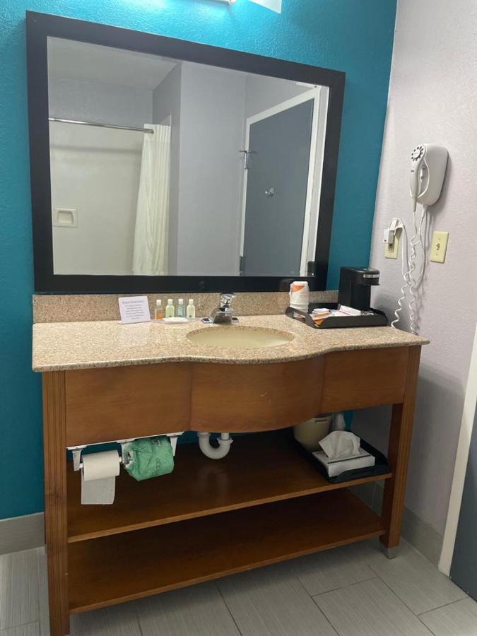 Quality Inn & Suites Edgefield Esterno foto